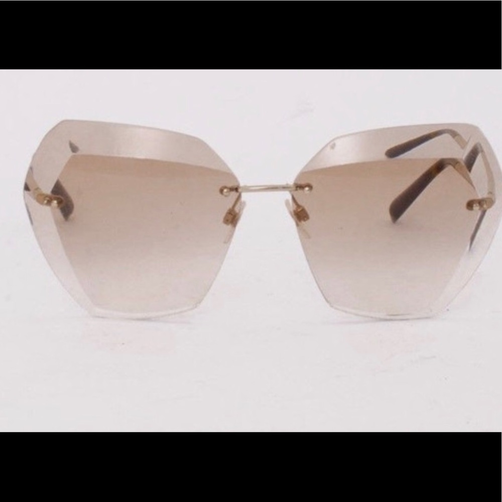Chanel 71180 oversized Hexagon sunglasses